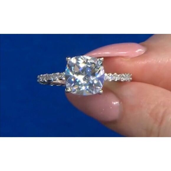 NEW~7.83 Ct. Cushion & Round Cut Sim Diamond Eternity Engagement/Bridal Ring #8 - Picture 6 of 8
